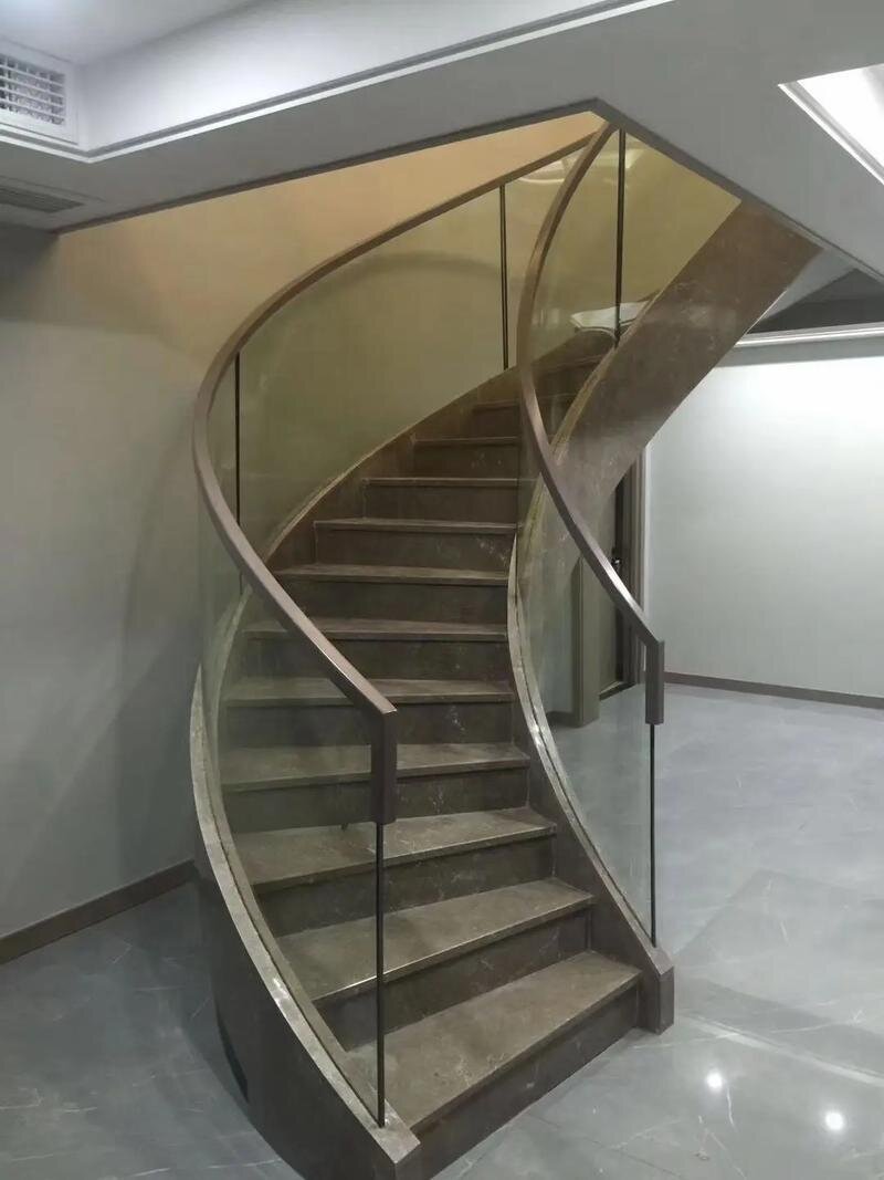 常州市热弯弧形玻璃异形展柜玻璃 - 方案